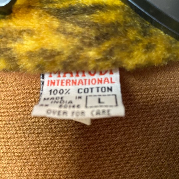 Mahudi International Barn Jacket - Picture 3 of 4